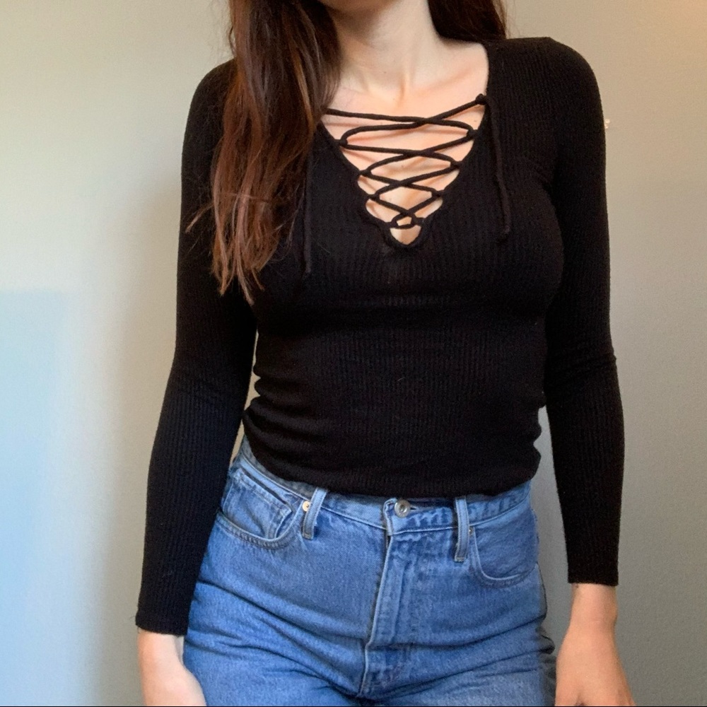 Lace Up Longsleeve